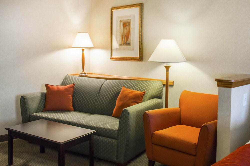Comfort Suites Longmont Exterior photo